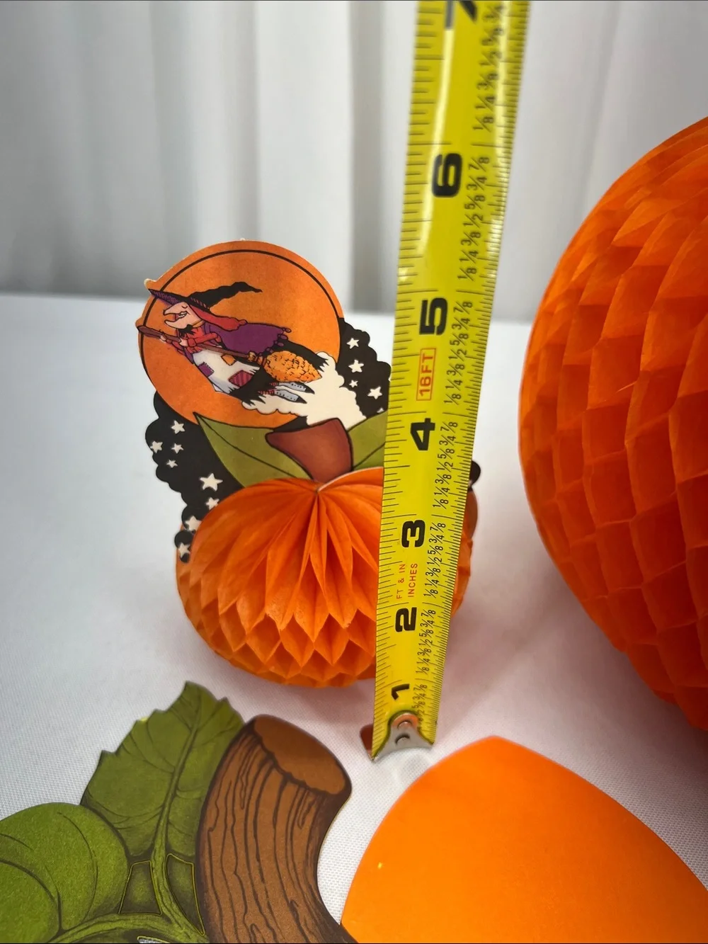 Hallmark Orange Pumpkin Magic Jack-O'-Lantern Centerpiece Paper Honeycomb
